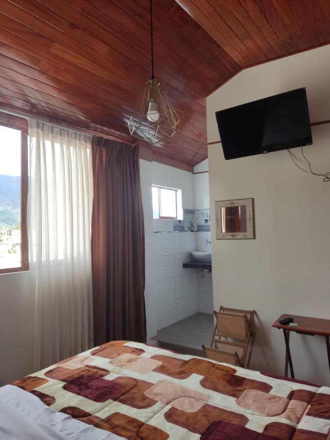 בית הארחה אוקסאפמפה 	Suzet House מראה חיצוני תמונה