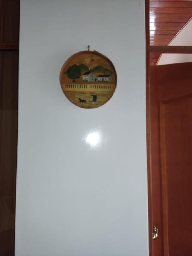 בית הארחה אוקסאפמפה 	Suzet House מראה חיצוני תמונה