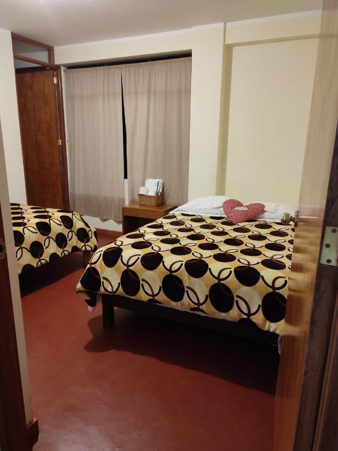 בית הארחה אוקסאפמפה 	Suzet House מראה חיצוני תמונה