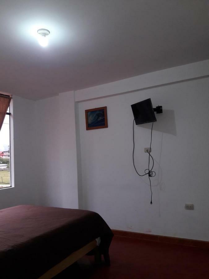 בית הארחה אוקסאפמפה 	Suzet House מראה חיצוני תמונה